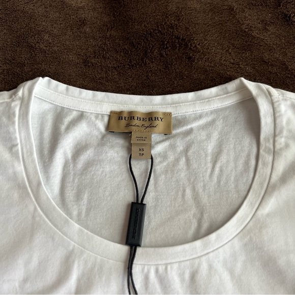 NEW BURBERRY 3/4 SLEEVE TOP - Picture 3 of 7